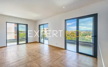 Property slide 17