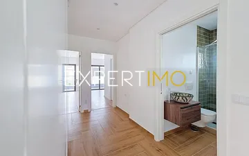Property slide 20