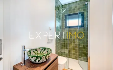 Property slide 21