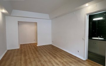 Property slide 44