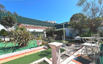 Property slide 32