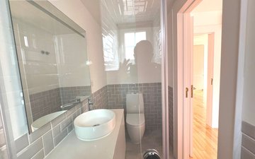 Property slide 44