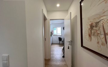 Property slide 32