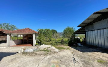 Property slide 10