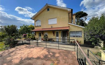 Property slide 4