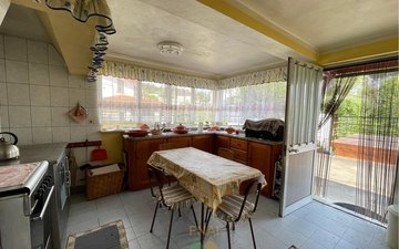 Property slide 44