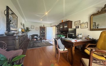 Property slide 17
