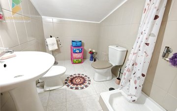Property slide 21