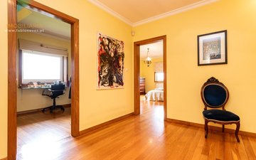 Property slide 25