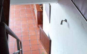 Property slide 32