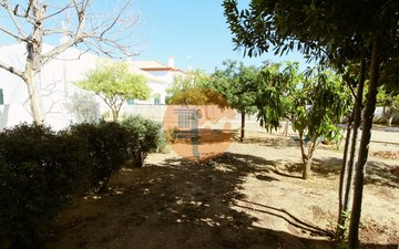 Property slide 22