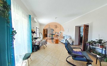 Property slide 16