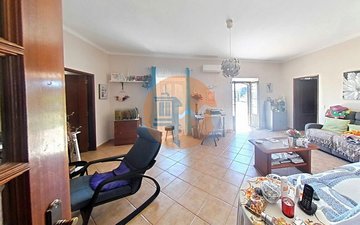 Property slide 17