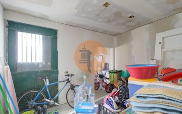 Property slide 21