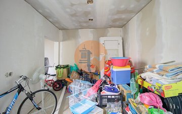 Property slide 22
