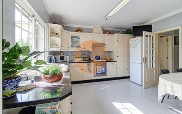 Property slide 8