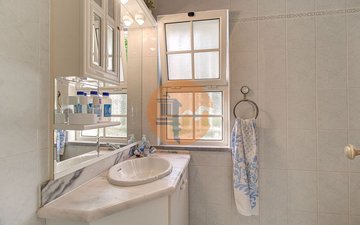 Property slide 21