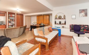 Property slide 24