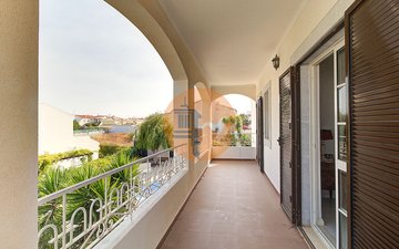 Property slide 34