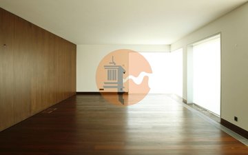 Property slide 40