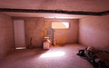Property slide 39
