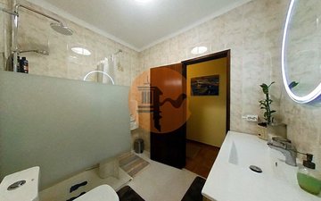 Property slide 22