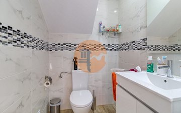 Property slide 16