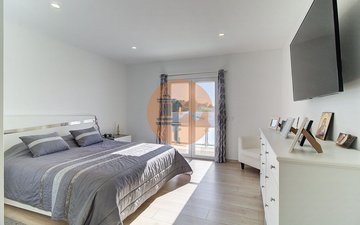 Property slide 8