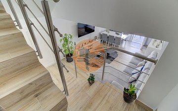 Property slide 39
