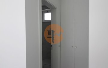 Property slide 18