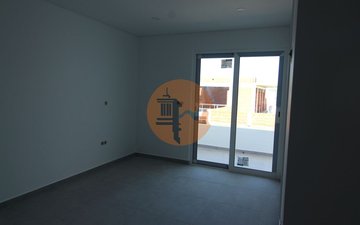 Property slide 32