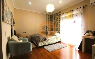 Property slide 19