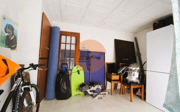 Property slide 27