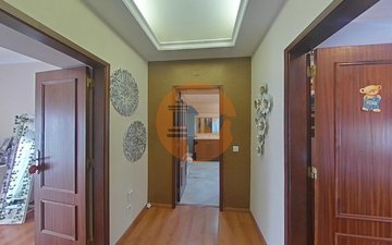 Property slide 32