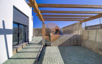 Property slide 10
