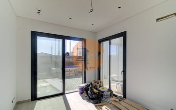 Property slide 14