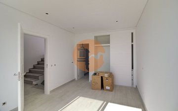 Property slide 22