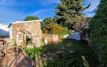 Property slide 35