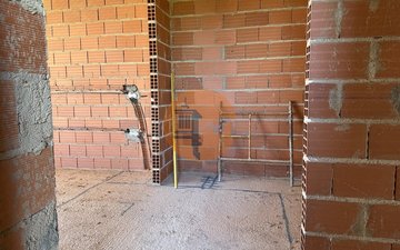 Property slide 32