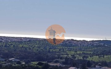 Property slide 32