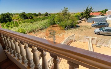 Property slide 25