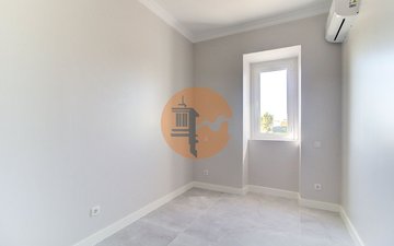 Property slide 21