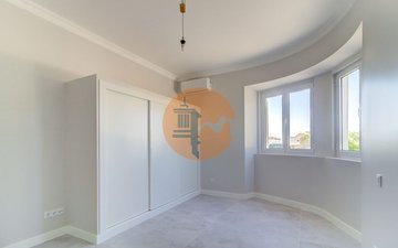 Property slide 22