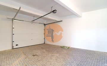 Property slide 34