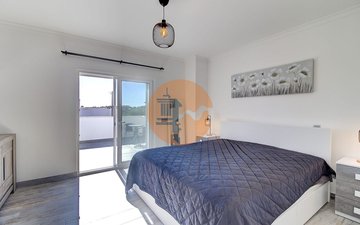 Property slide 25