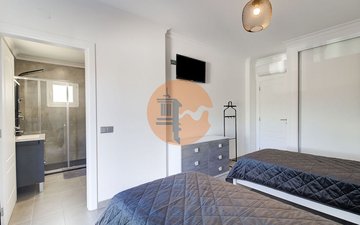 Property slide 20