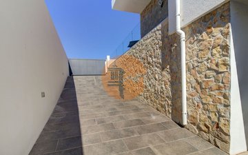 Property slide 46