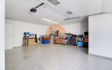 Property slide 48