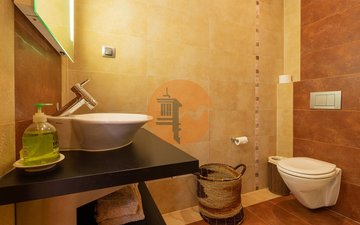 Property slide 37