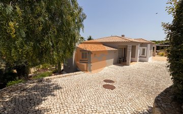 Property slide 46